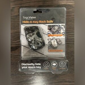 Hide-A-Key Rock Safe - Black NEW